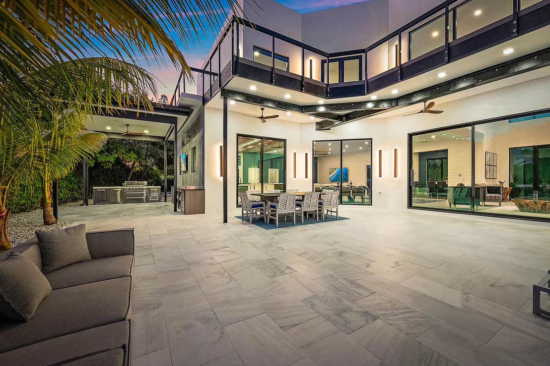 Photo of 706 Lakeside Circle