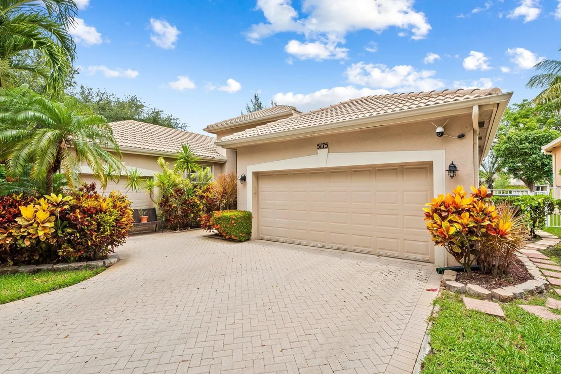 Photo of 5175 NW 74th Place