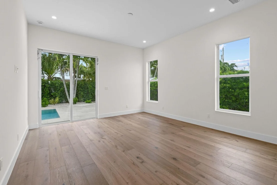 Photo of 3367 Cove Road