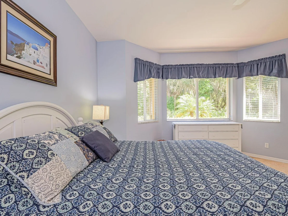 Photo of 6215 Thames Place