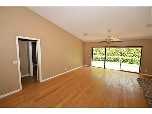 Photo of 17854 Foxborough Lane