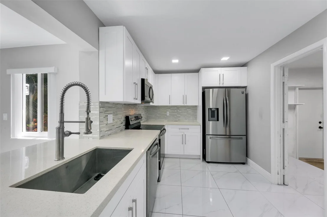 Photo of 2470 NW 3rd Avenue