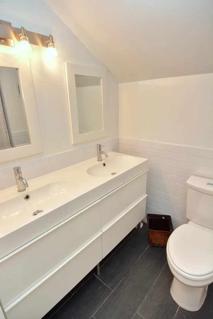 Photo of 318 NE Golfview Circle