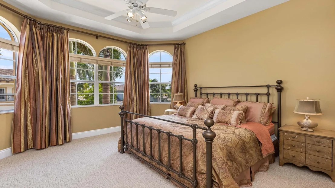 Photo of 929 Banyan Drive