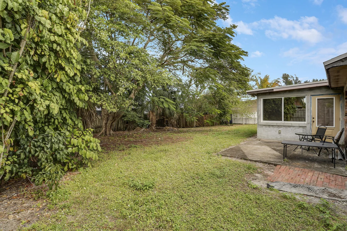 Photo of 935 Orange Drive