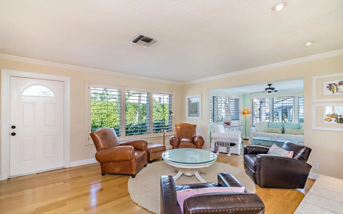 Photo of 400 Mars Way