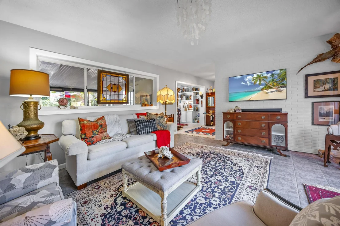 Photo of 1107 Pinetree Drive