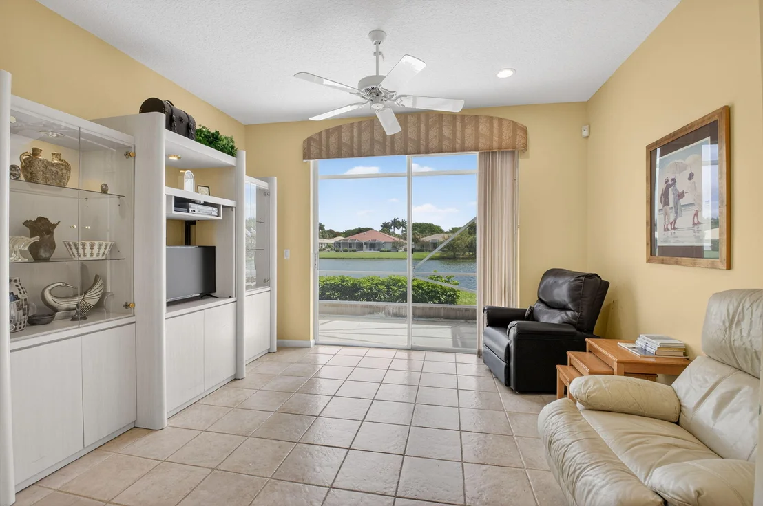 Photo of 10585 Royal Caribbean Circle