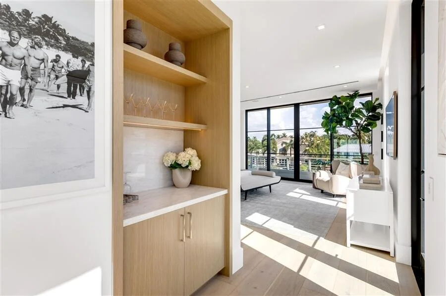 Photo of 1117 BEACH Drive