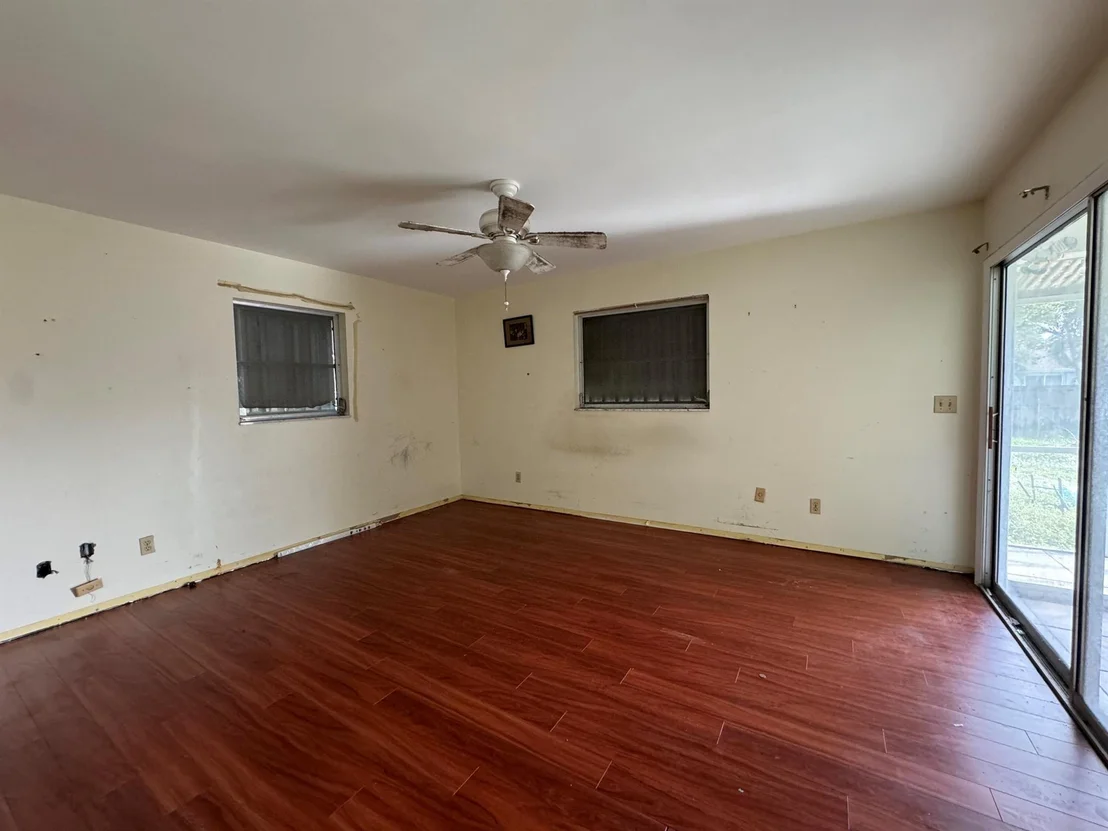 Photo of 4379 SE Bayshore Terrace