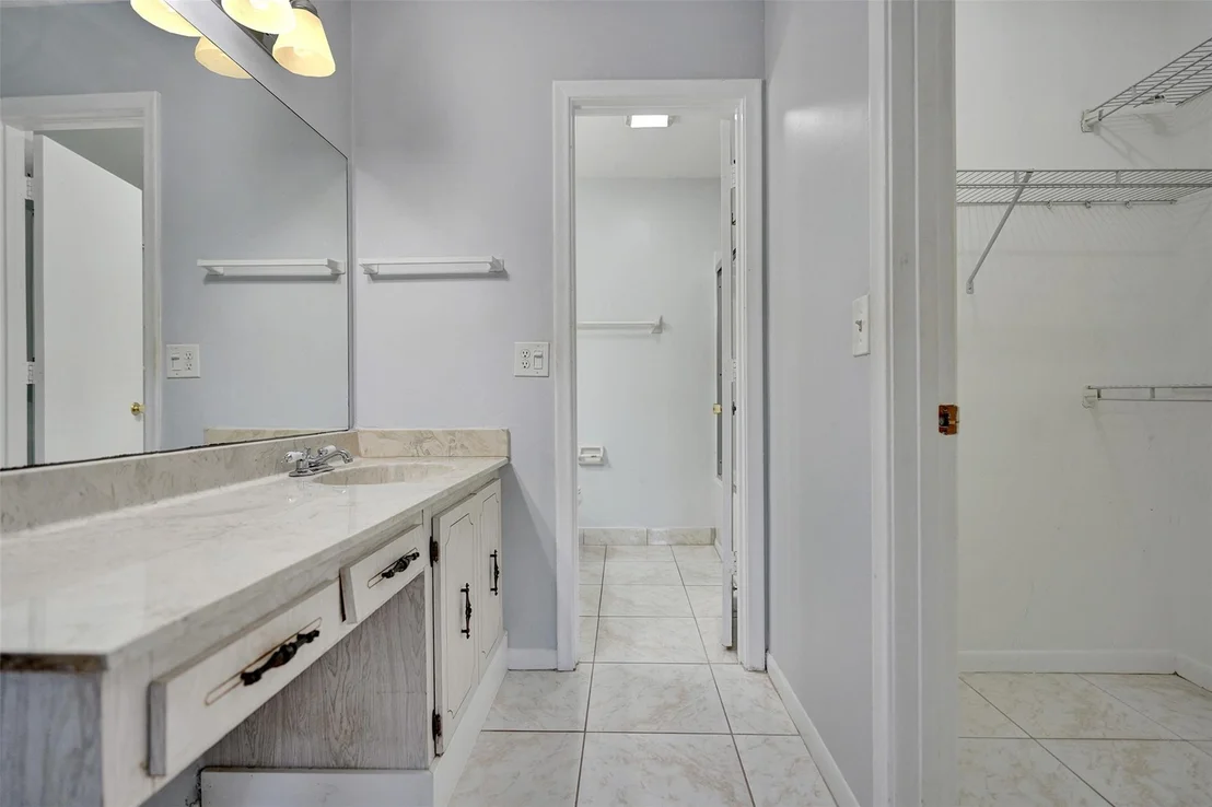 Photo of Unit B at 2380 Malayan Drive
