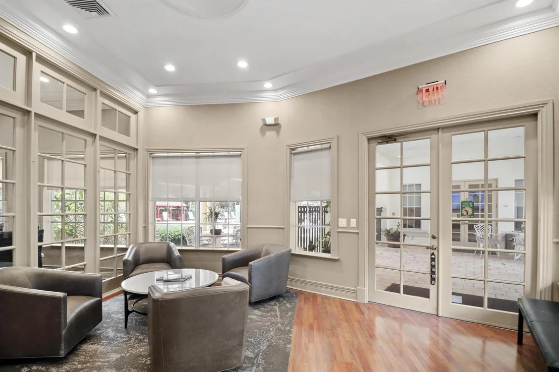 Photo of 272 SE Kitching Circle