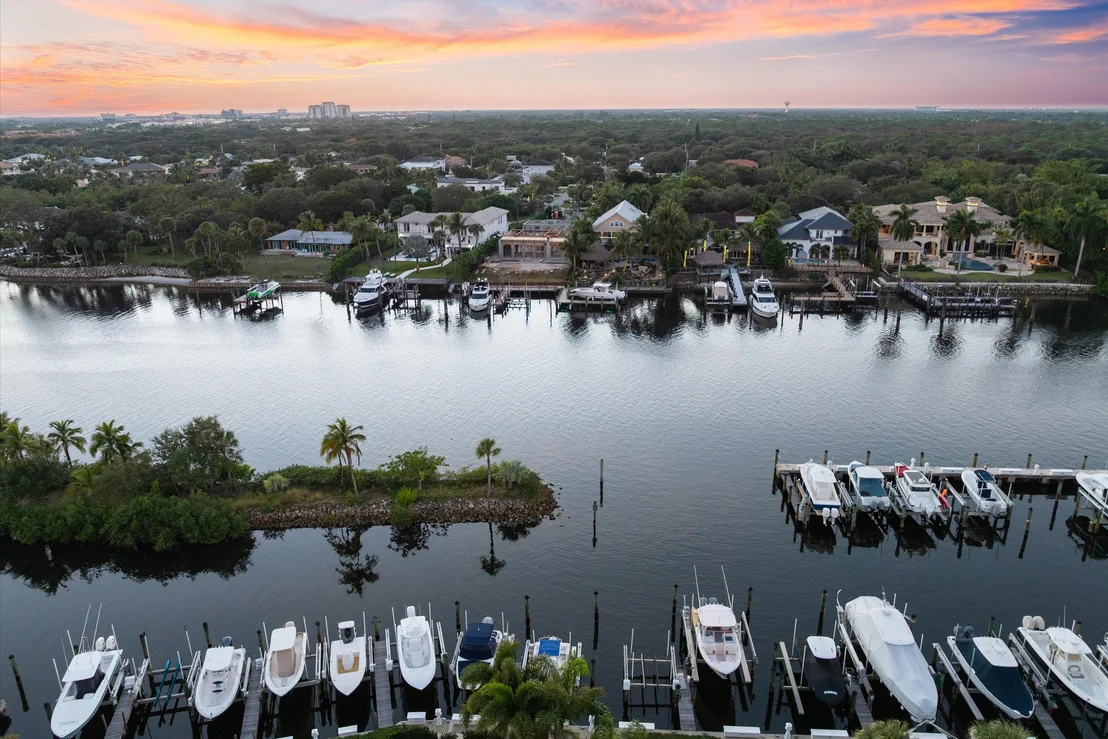 Photo of 602 Oak Harbour Drive