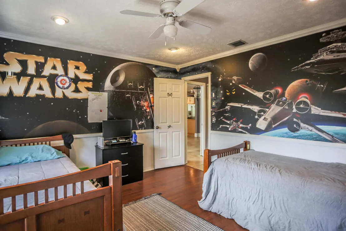 Photo of 701 Kriss Lane