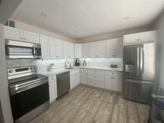 Photo of 122 Capri C