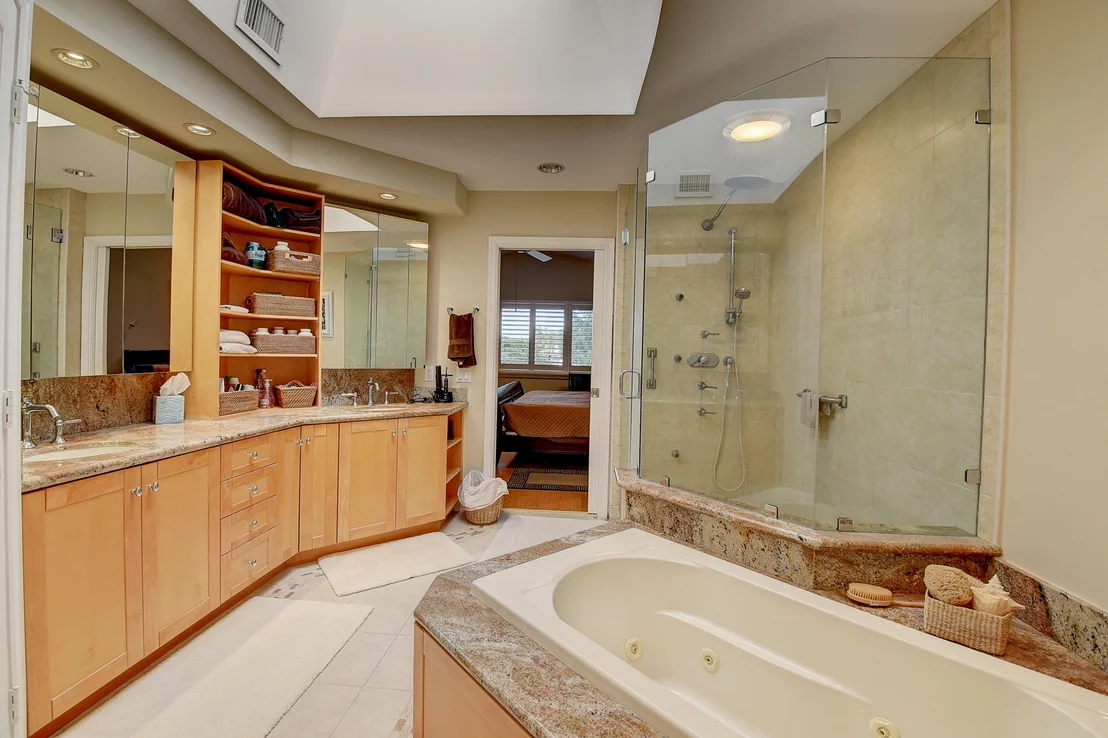 Photo of 5338 NW 26th Circle S