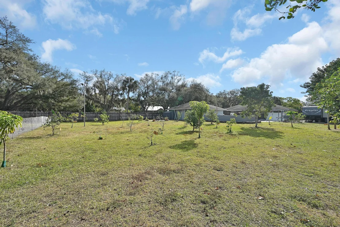 Photo of 2404 Dade Road