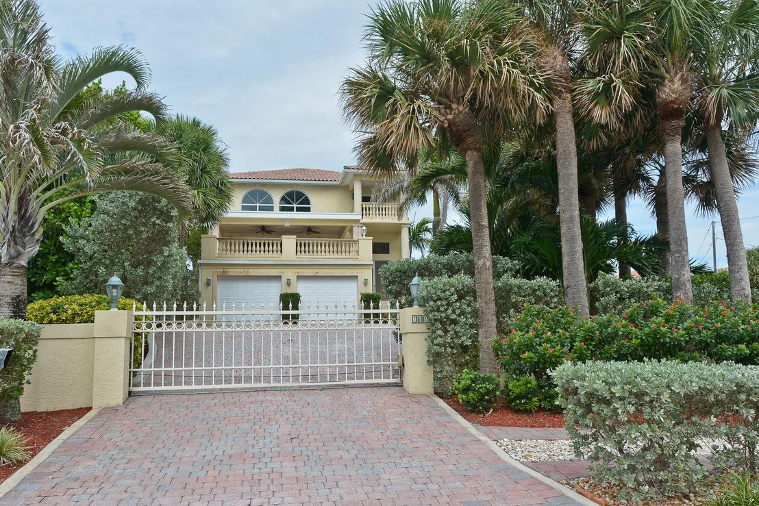 Photo of 761 Ocean Drive