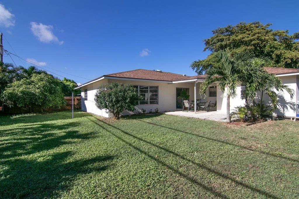 Photo of 6789 Boston Drive