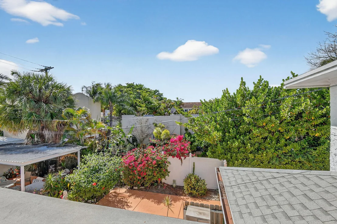 Photo of 328 Monroe Drive