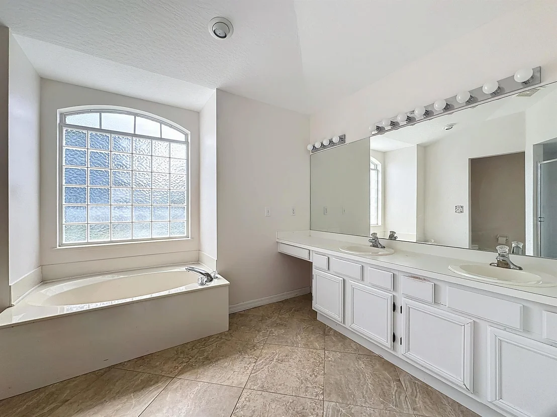 Photo of 3940 8th Place