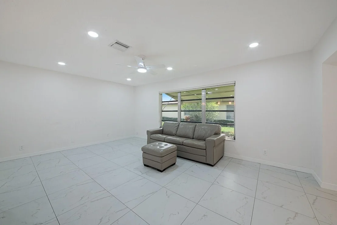 Photo of Unit D at 5220 Nesting Way
