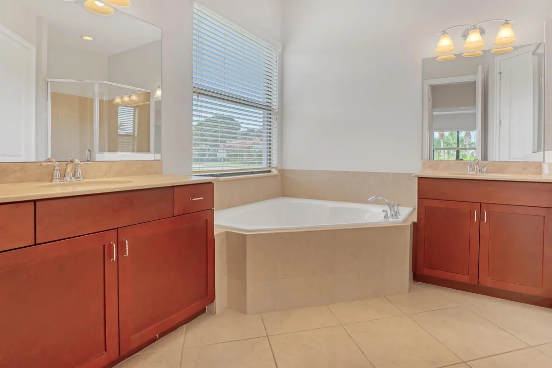 Photo of 5508 57th Way