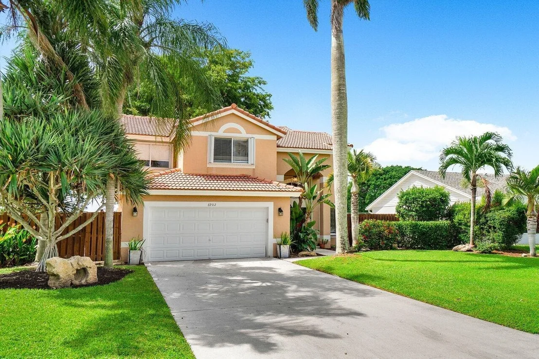 Photo of 6902 Dearborn Place