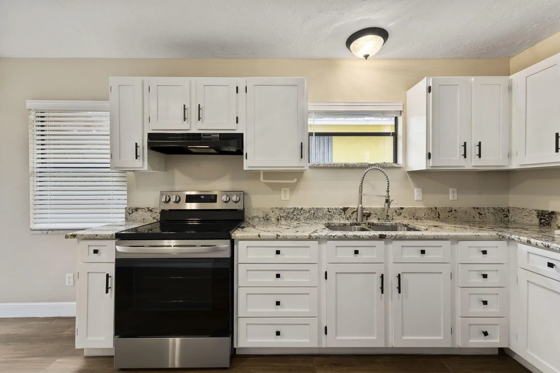 Photo of 3585 SE 8th Street