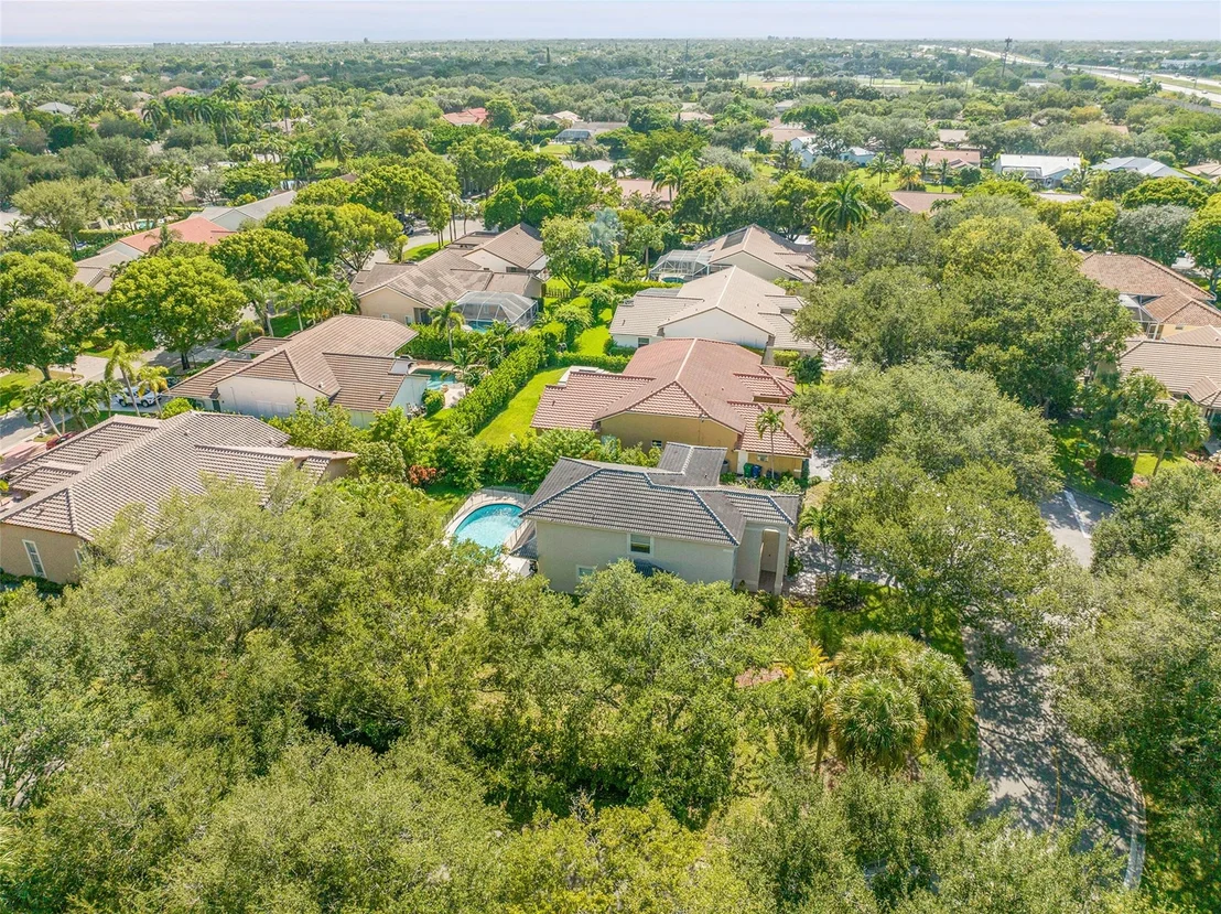 Photo of 10004 NW 57th Place