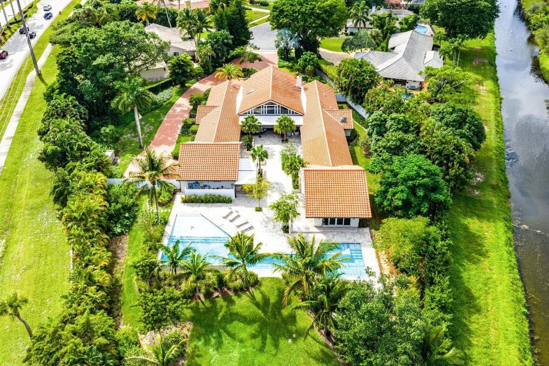 Photo of 6641 Giralda Circle