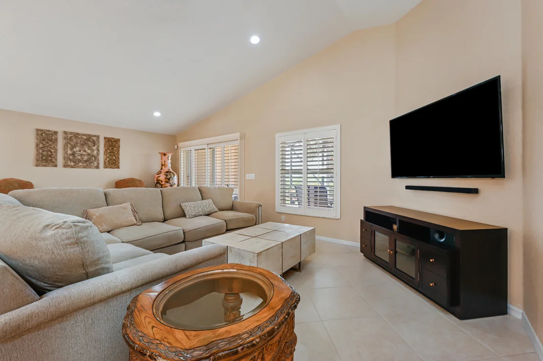Photo of 12075 Roma Road