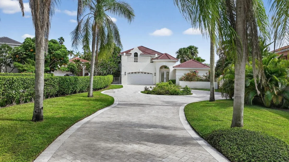Photo of 16670 Senterra Drive