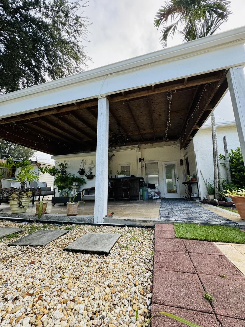 Photo of 1884 Kirk Rd