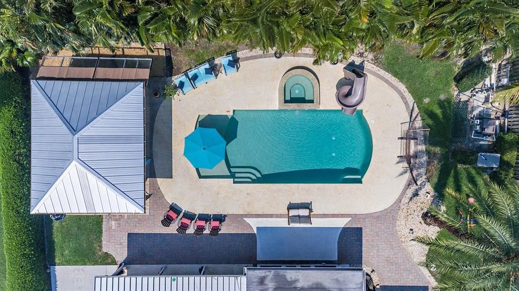Photo of 657 Fairwind Drive