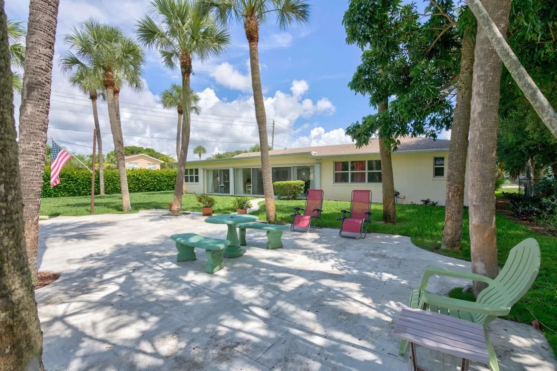 Photo of 452 Date Palm Drive