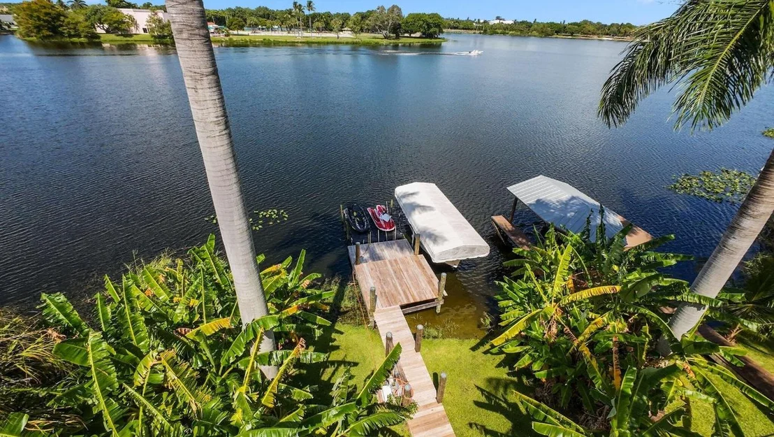 Photo of 920 Hibiscus Lane
