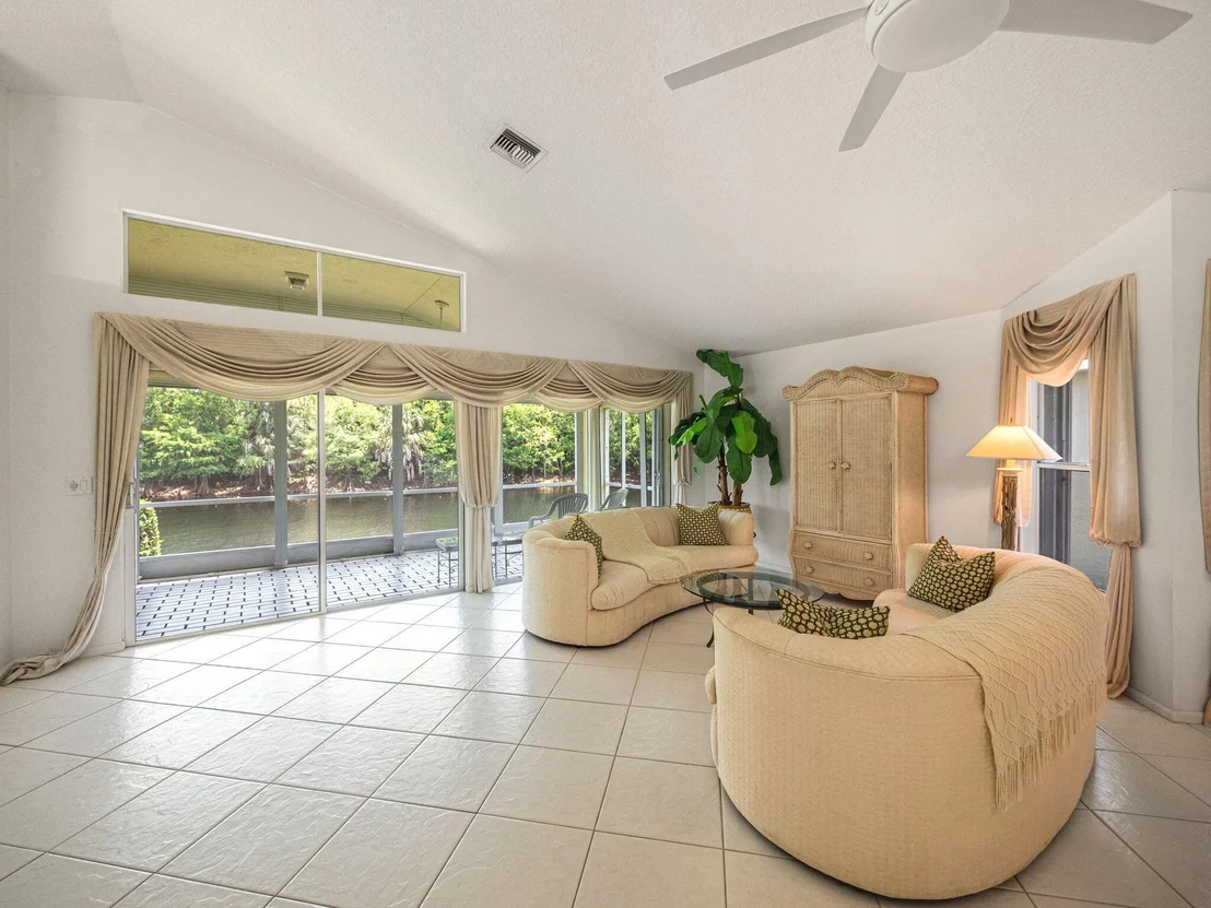 Photo of 131 Harbor Lake Circle