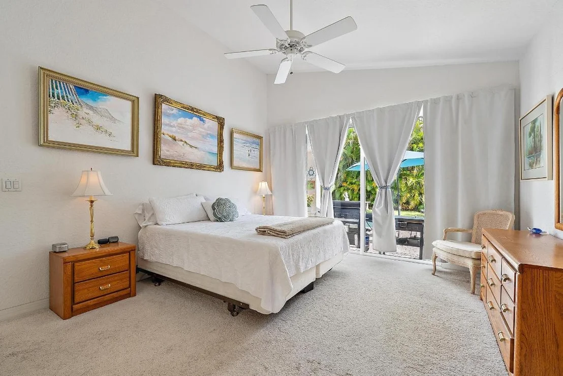 Photo of 6784 SE Twin Oaks Circle