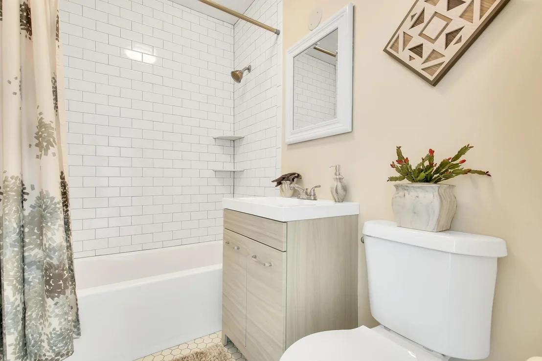 Photo of 362 Gregory Road