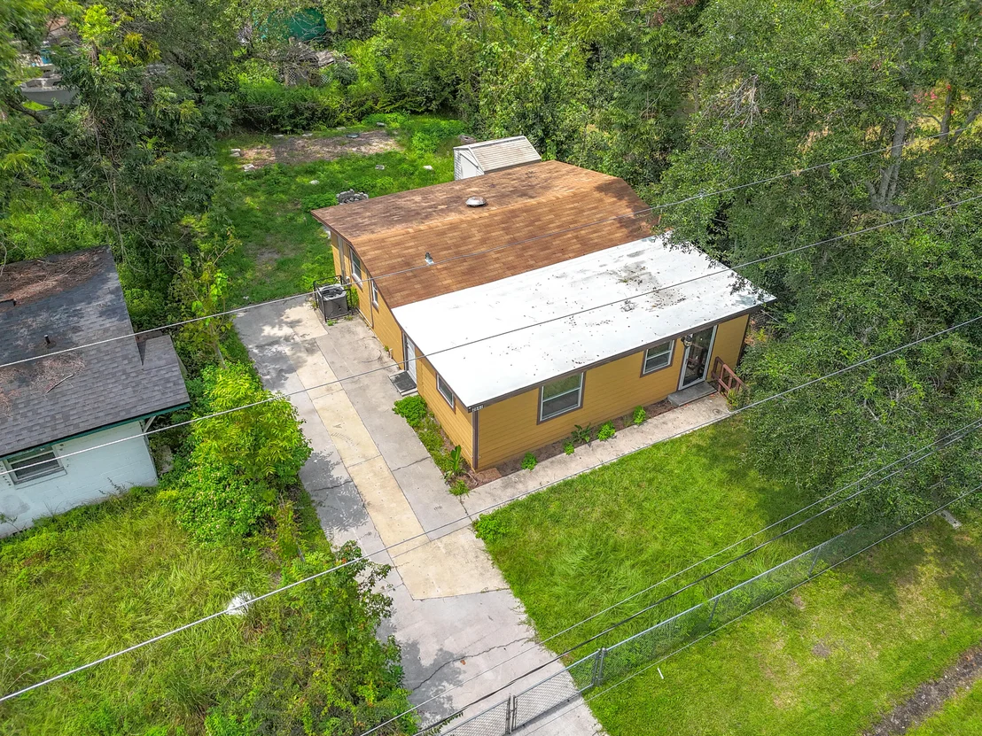 Photo of 2842 Lucoma Drive