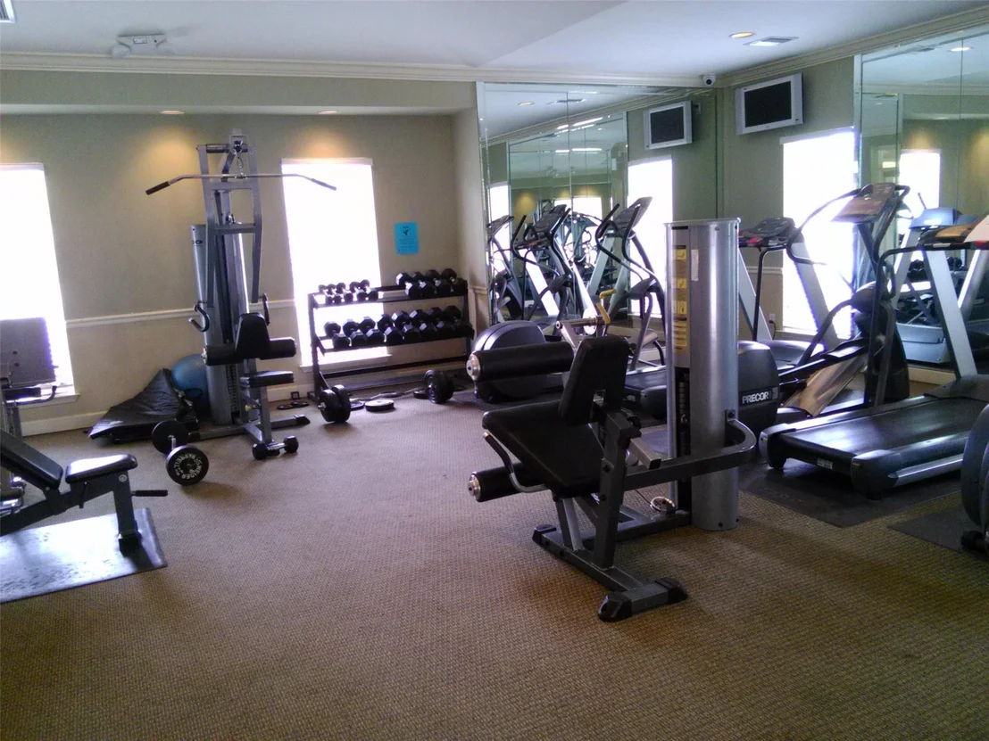 Photo of Unit 737 at 875 Riverside Drive