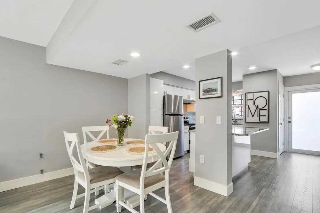 Photo of Unit 2 at 413 N Cypress Drive
