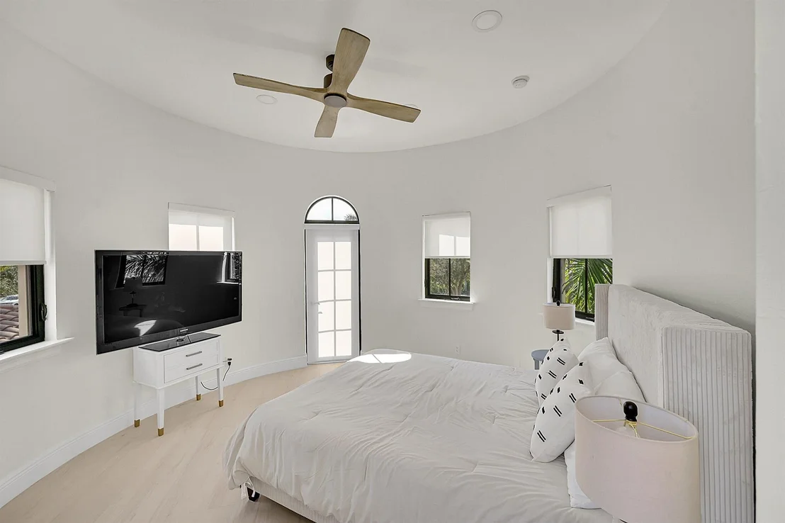Photo of 6930 Long Leaf Drive