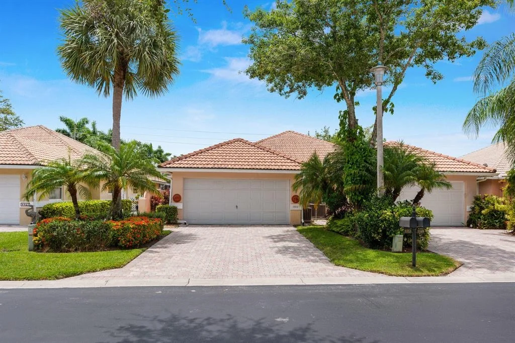 Photo of 5553 Grande Palm Circle