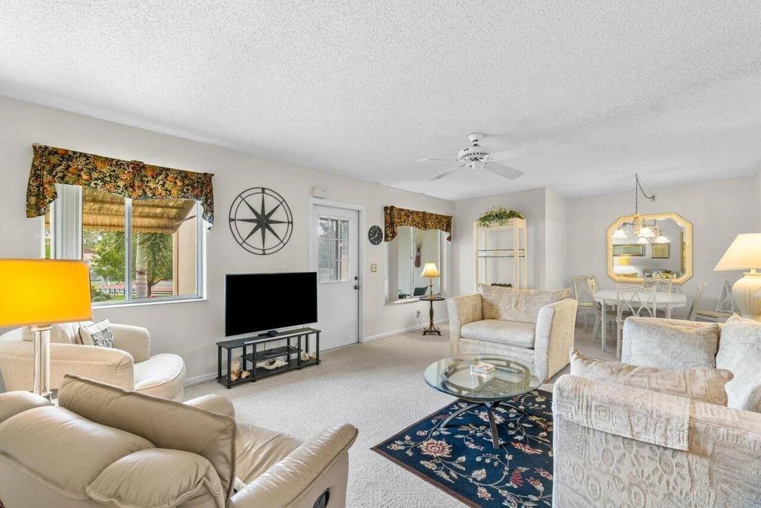 Photo of Unit D2 at 336 Knotty Pine Circle