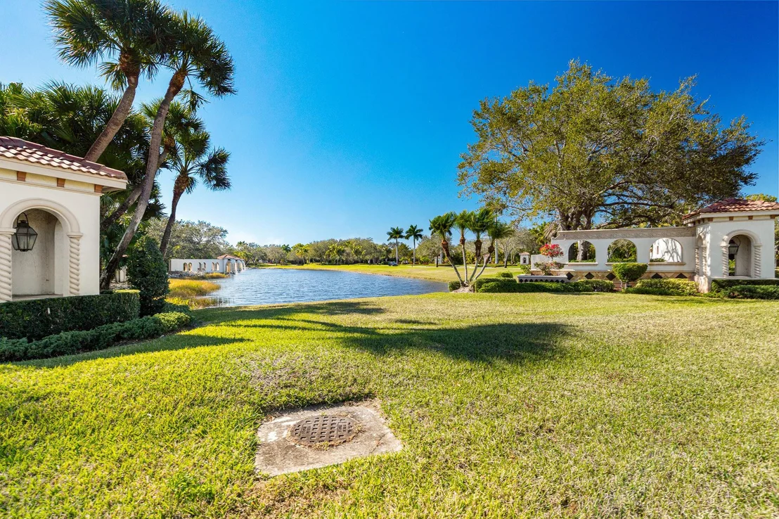 Photo of 10633 OLD HAMMOCK Way