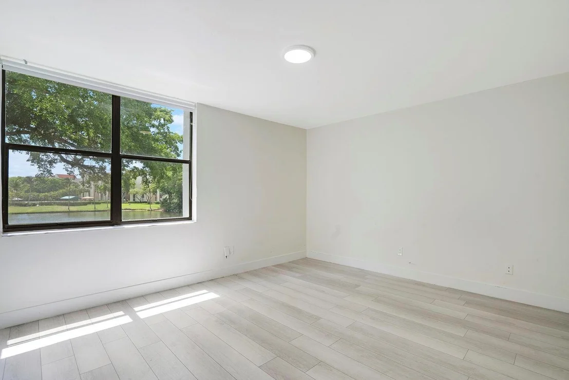 Photo of Unit D208 at 2025 Lavers Circle