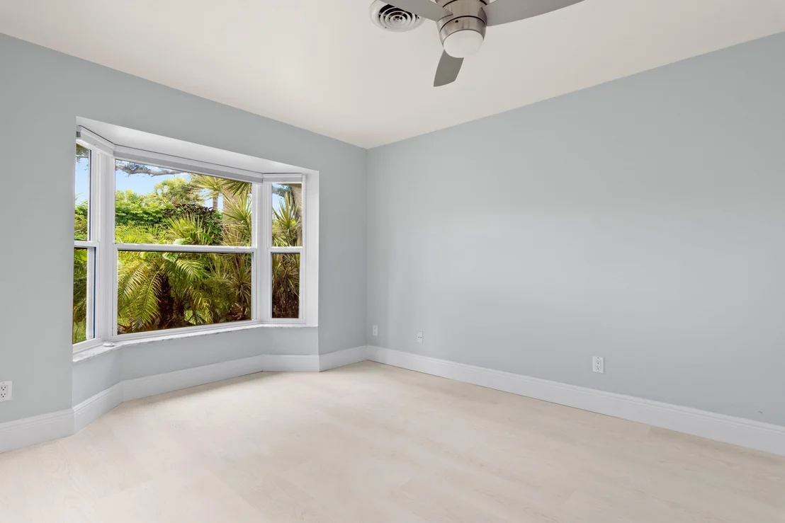 Photo of 1060 Clipper Road