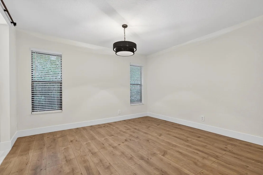 Photo of 1014 Avon Road